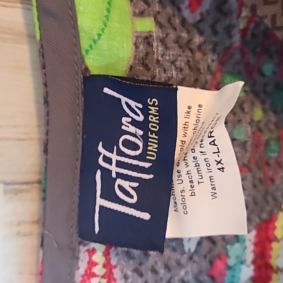 Christmas scrud top size 4x - Picture 2 of 4